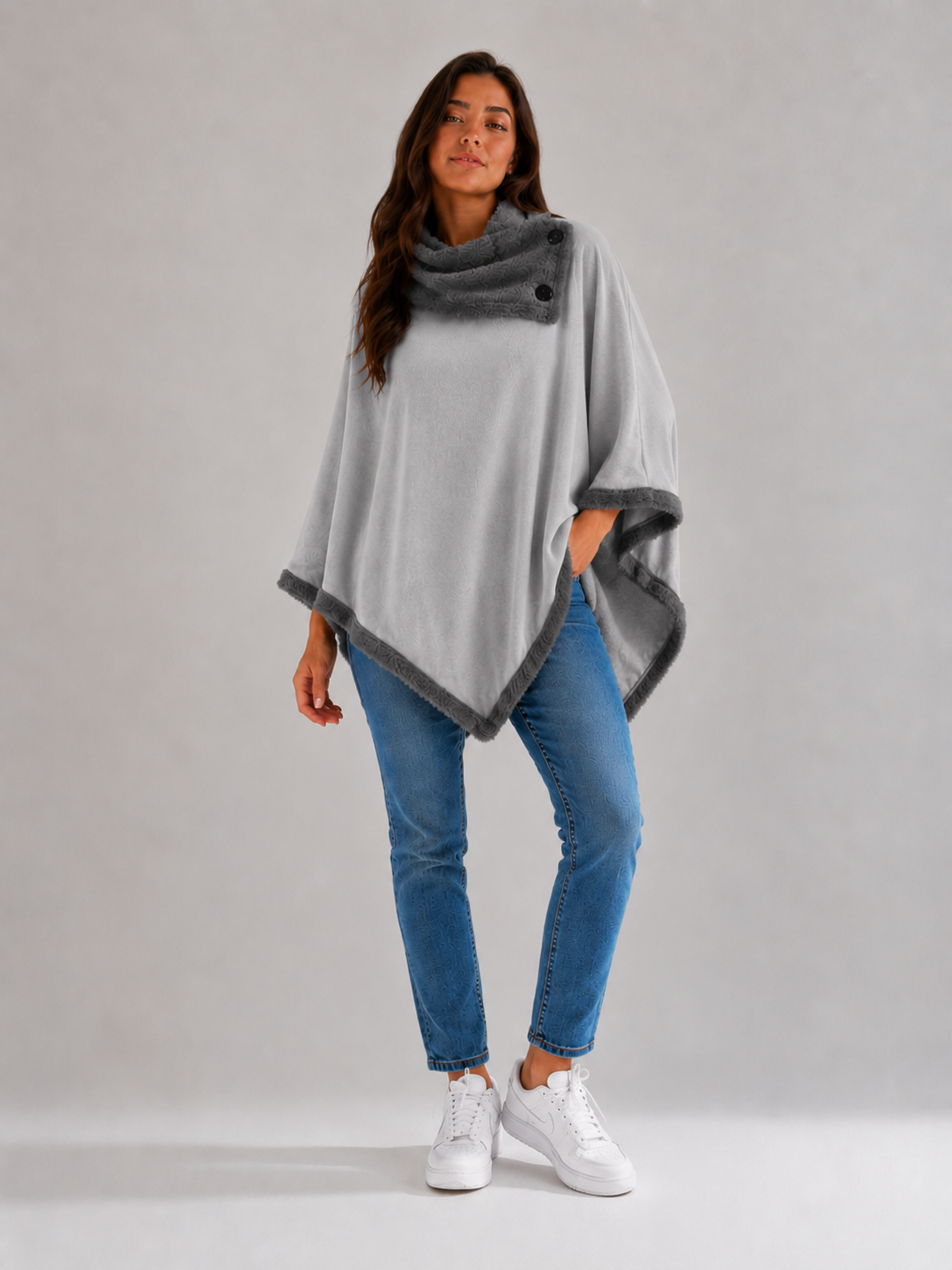 Poncho Liso con Piel Corderito