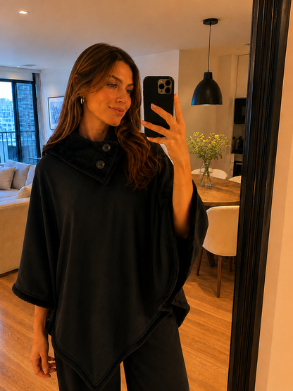 Poncho Liso con Piel Corderito